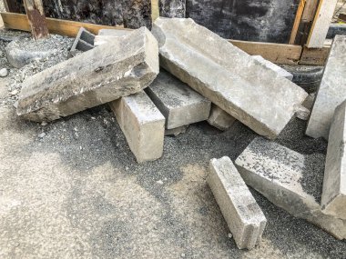 Bir apartman dairesinde onarım için malzeme yeniden inşası ve Tadilat Tadilat yapım aşamasındadır