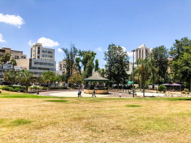 Rishon Le Zion, İsrail-18 Haziran 2018: yüksek konut bina Rishon Le Zion, İsrail.