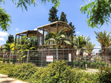  Rishon Le Zion, İsrail - 18 Haziran 2018: Rishon Le Zion, İsrail central Park'ta görünümünü