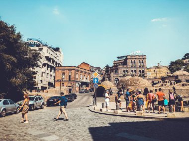 TBILISI, GEORGIA - 10 Temmuz 2018: Tiflis, Gürcistan 'ın Abanotubani ilçesinde sülfür hamamı