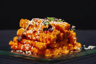 Sağlıklı yemek yemek. Meksika ile taze sebze gıda fajita tortilla saran sokak yığını