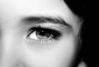 Bir güzel anlayışlı görünüm çocuğun göz. Atış kapatın.