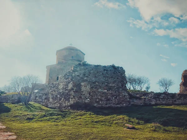 Mtscheta, Georgië - 09 April 2018: Panoramazicht Dzjvari klooster het zesde eeuwse Georgisch-orthodoxe klooster in de buurt van Mtscheta Georgië. UNESCO World Heritage site — Stockfoto