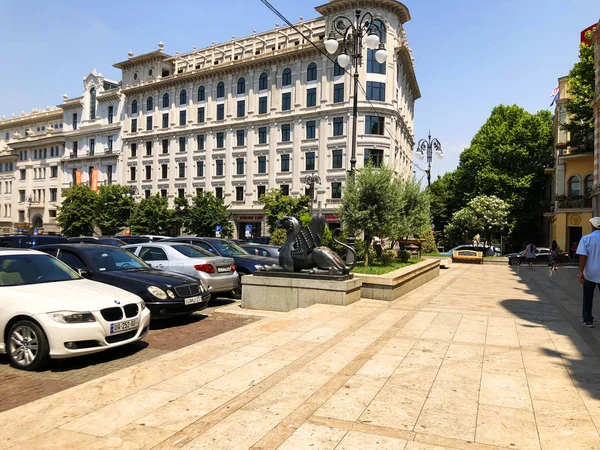 TBILISI, GEORGIA - July 10, 2018: View of the  freedom square in Tbilisi, Goergia — Stock Photo, Image