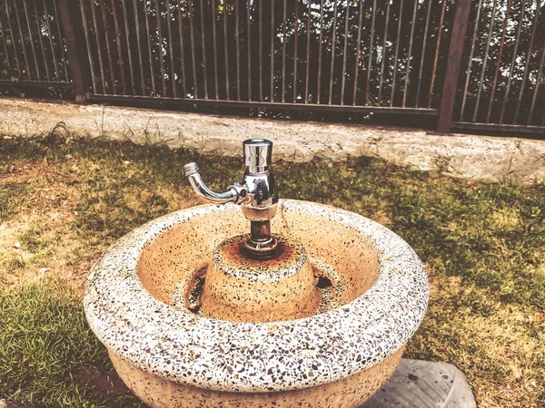 Fountain in the city park. Water jet. Close-up shot — Stock Photo, Image