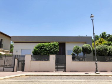  Özel modern ev ve ağaçlar Rishon Le Zion, İsrail