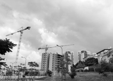 Endüstriyel İnşaat vinçleri ve Evleri inşaatı