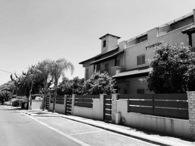 Rishon Le Zion, İsrail - 27 Haziran 2018: Modern bina Rishon Le Zion, İsrail