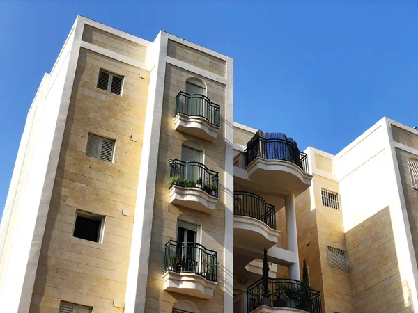 リション ル ザイオン、イスラエルのリション ル シオン, イスラエル - 2018 年 8 月 9 日: 住宅 — ストック写真