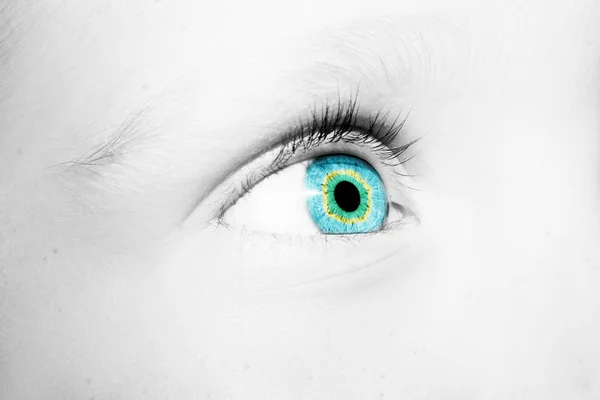 A beautiful insightful look boy eye. Close up shot — Stock Photo, Image