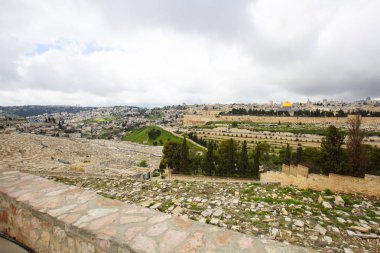 İsrail Zeytin Dağı 'ndan Kudüs' e panoramik manzara.