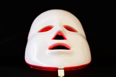 Maske yüz cilt tedavisi için gençleştirici ışık