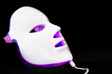 Maske yüz cilt tedavisi için gençleştirici ışık