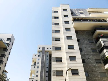 Rishon Le Zion, İsrail 07 Ekim 2019: Rishon Le Zion, İsrail 'deki konut binaları