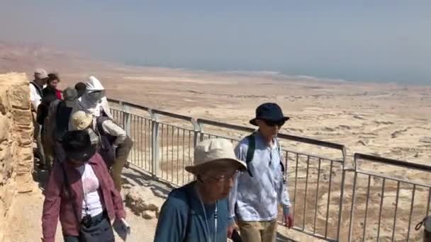 MASADA, ISRAEL - 22 de marzo de 2019: Fortaleza de Masada, antigua fortificación en Israel — Vídeo de stock