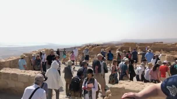 MASADA, ISRAEL - 22 de marzo de 2019: Fortaleza de Masada, antigua fortificación en Israel — Vídeos de Stock