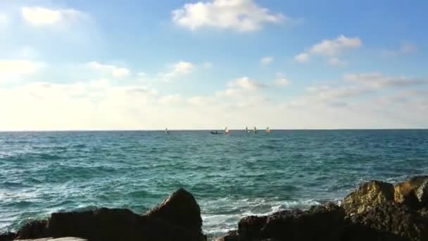 Carro Cabo Vermelho Grutas Rosh Hanikra Mar Mediterrâneo Israel — Vídeo de Stock