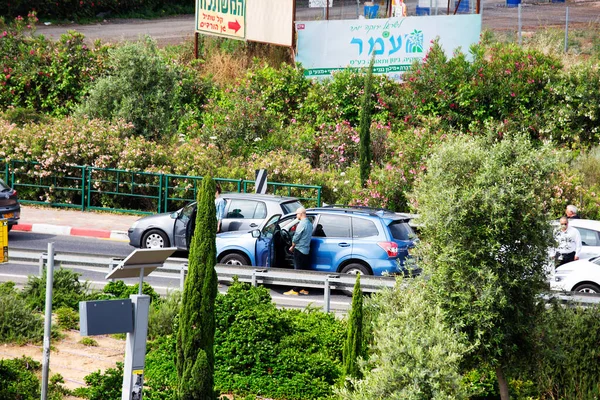 RISHON LEZION, ISRAEL - 12 DE ABRIL DE 2018: Un minuto de silencio para conmemorar a las víctimas del Holocausto Rishon Lezion, Israel — Foto de Stock