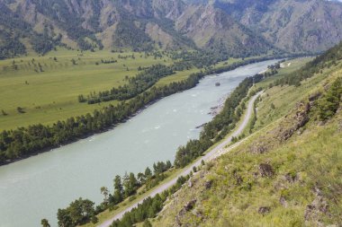 Altai Dağları. Katun Nehri.