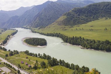 Altai Dağları. Katun Nehri.