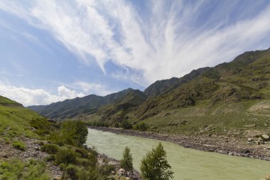 Sessiz su rotası Katun Nehri. 