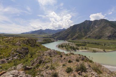 Altai Dağları. Katun Nehri.
