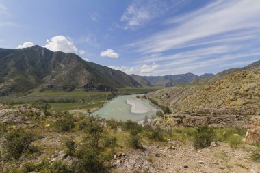 Altai Dağları. Katun Nehri.