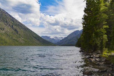Altai Dağları 'nda multinsky gölleri.