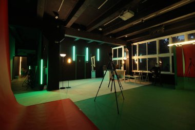  Ekipmanlı Fotoğraf Stüdyosu İçi