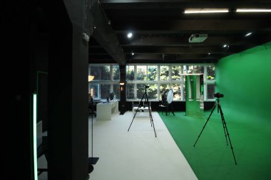  Ekipmanlı Fotoğraf Stüdyosu İçi