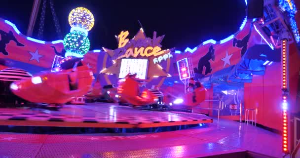 Colorful Shiny Break Dance Attraction Prater Vienna Austria — Vídeos de Stock