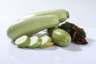 Kabak, kabak beyaz bir arka plan üzerinde.