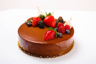 Beyaz arka plan üzerinde tatlı yakın çekim.