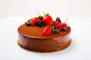 Beyaz arka plan üzerinde tatlı yakın çekim.