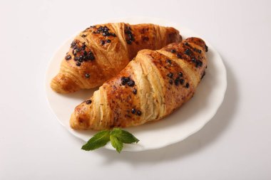 Kruvasan ile çikolata kahve için.