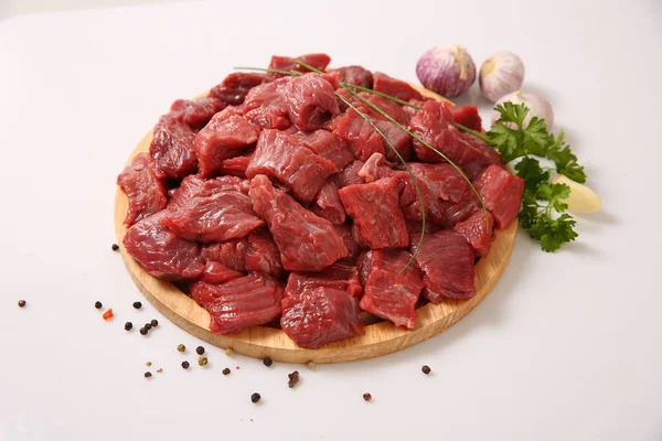 Carne Cruda Con Verduras Frescas — Foto de Stock