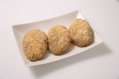 Sebzeler çiğ et pirzola.