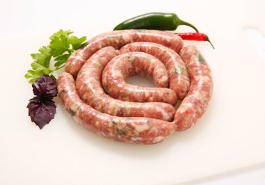 Ham kızarmış sosis ızgara sebze ile için. stok görüntü