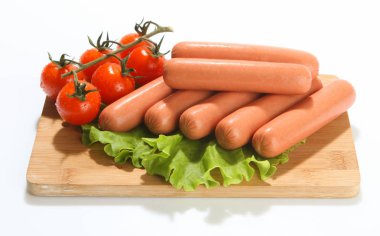 Sebzeler çiğ sucuk sosis.