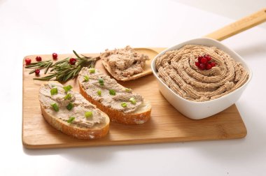 Taze ezme, soğan ekmek vb.