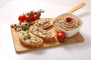 Taze ezme, soğan ekmek vb.