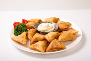 Üzerine kızarmış et köfte .