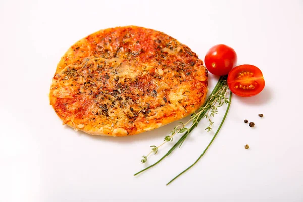 野菜とベーコン株式のピザ — ストック写真