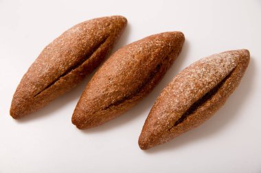 Ekmek buğday ve çavdar taze hamur işleri.