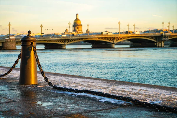 Embankment Met Graniet Metalen Details Voor Achtergrond — Stockfoto