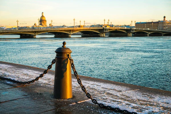 Embankment Met Graniet Metalen Details Voor Achtergrond — Stockfoto