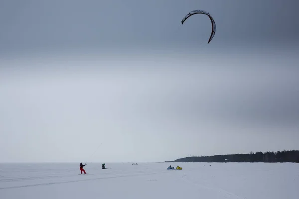Kiting Inverno Lago — Fotografia de Stock