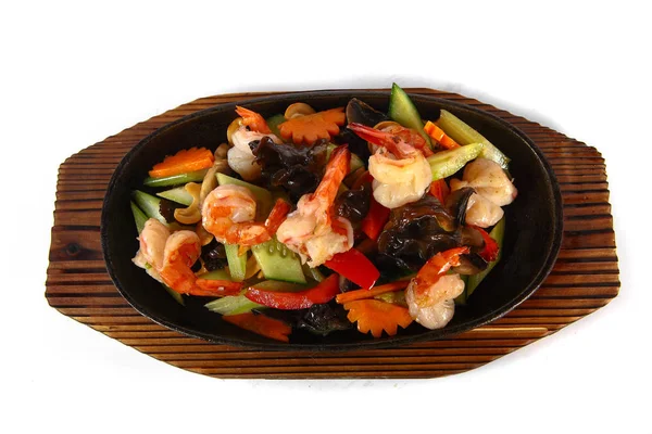 Shrimp Vegetables Baked Cast Iron Pan Chinese Cuisine Wooden Board — Stock Photo, Image