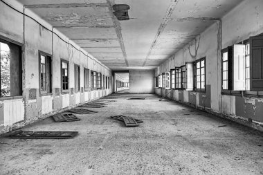 Perili ev, korkunç bir evin ayrıntıları, korku ve terör.