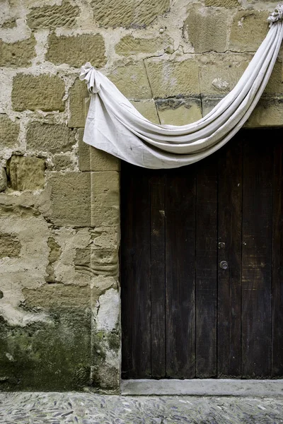 Vecchia Porta Medievale Legno Con Serratura Dettaglio Decorazione Protezione Antichità — Foto Stock